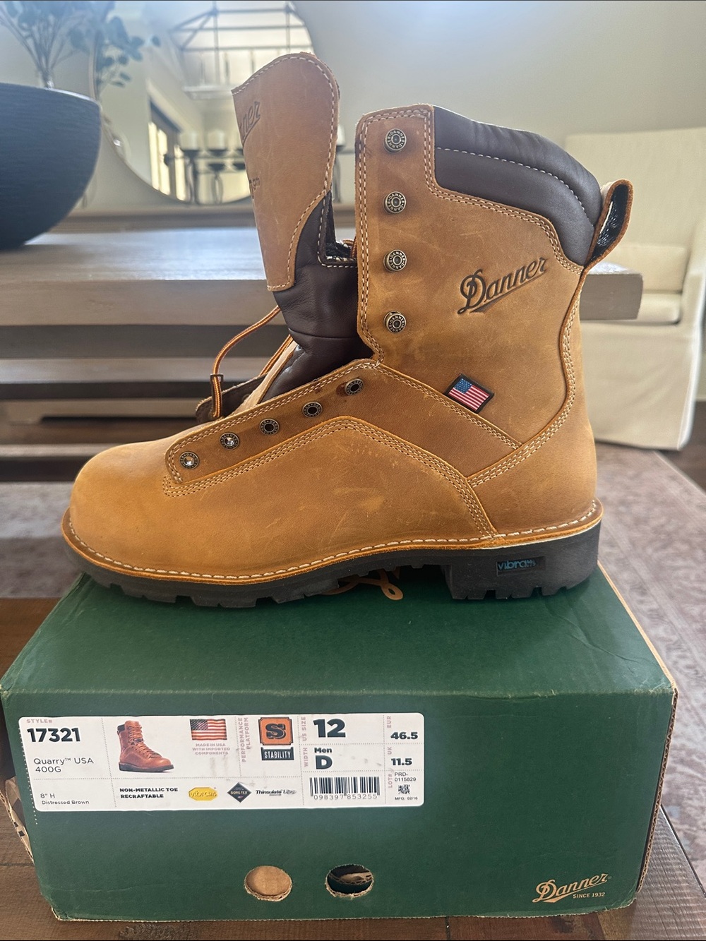 NIB! Danner Quarry Boots - Insulated